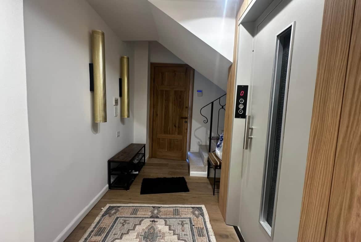 Dan street Penthouse in Baka Jerusalem