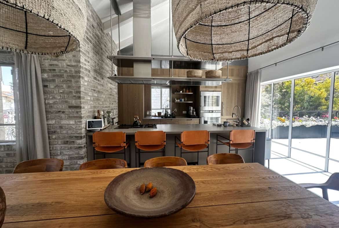 Dan street Penthouse in Baka Jerusalem