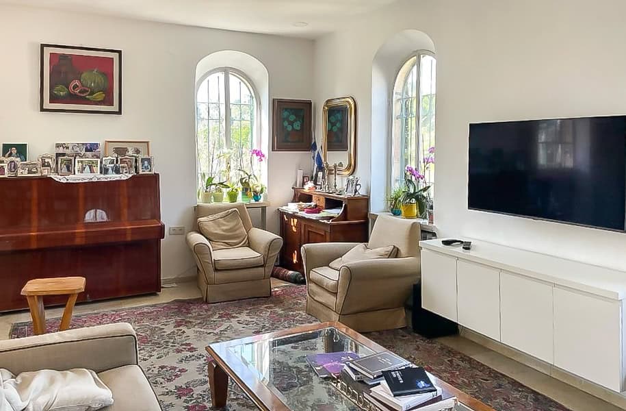 German Colony edge of Talbieh town house for sale
