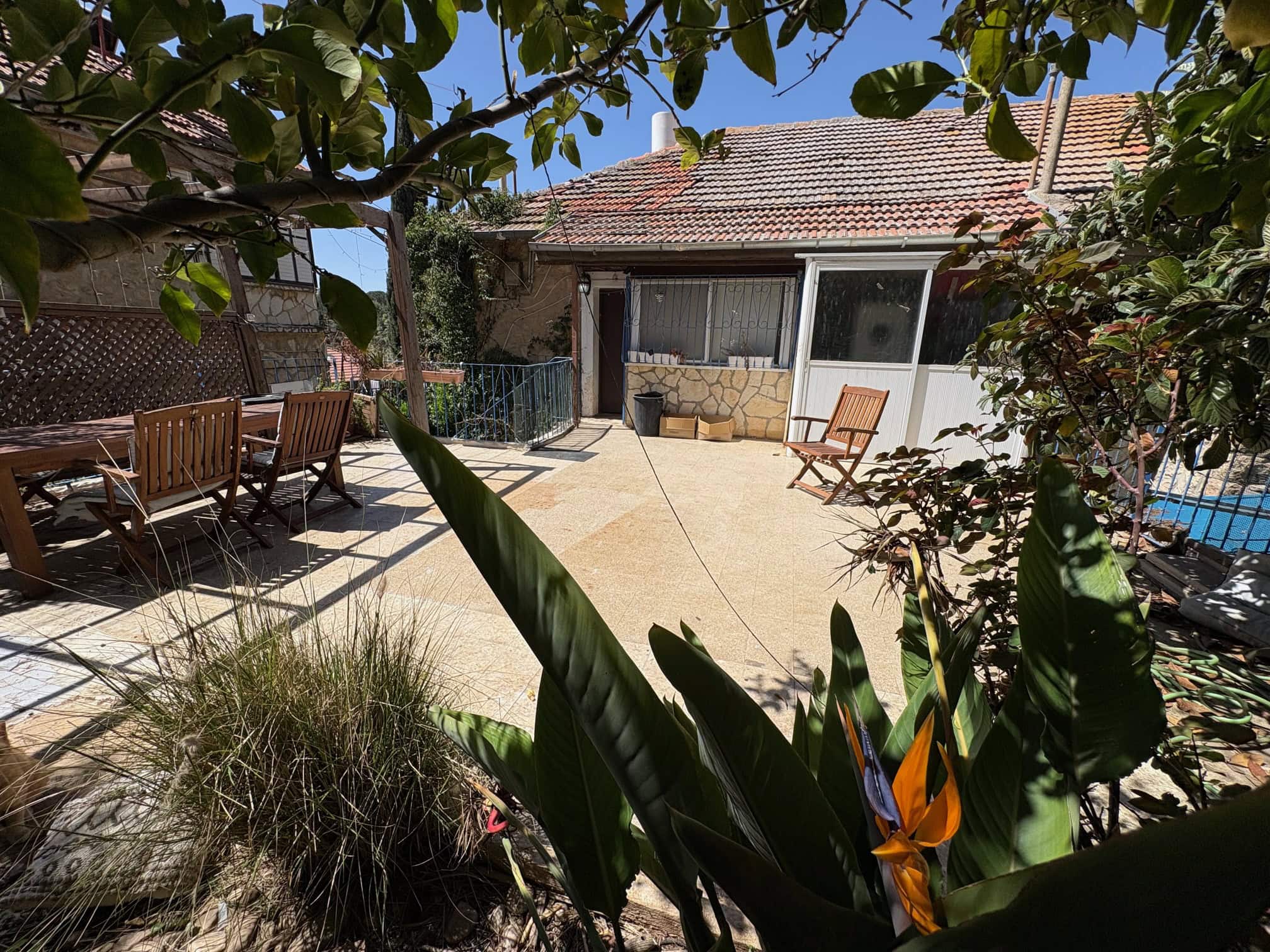 Neve Shanan 2br with yard for sale - Nayot