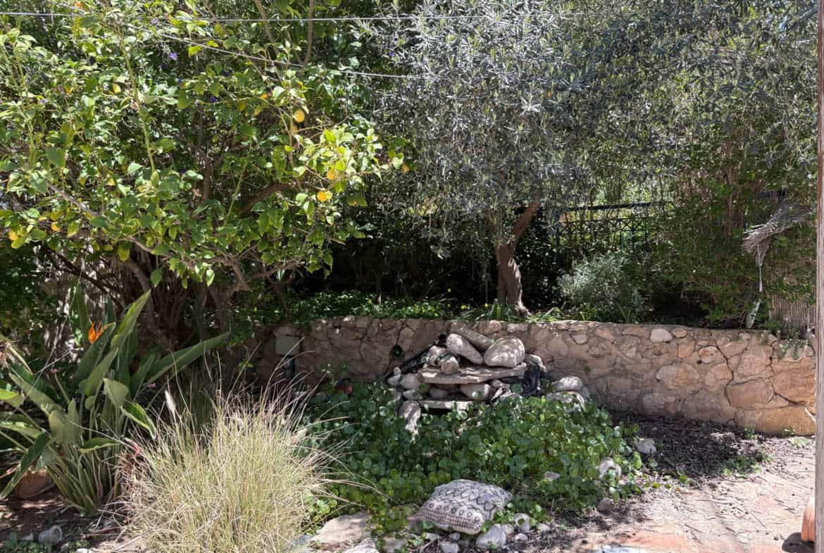 Neve Shanan 2br with yard for sale - Nayot