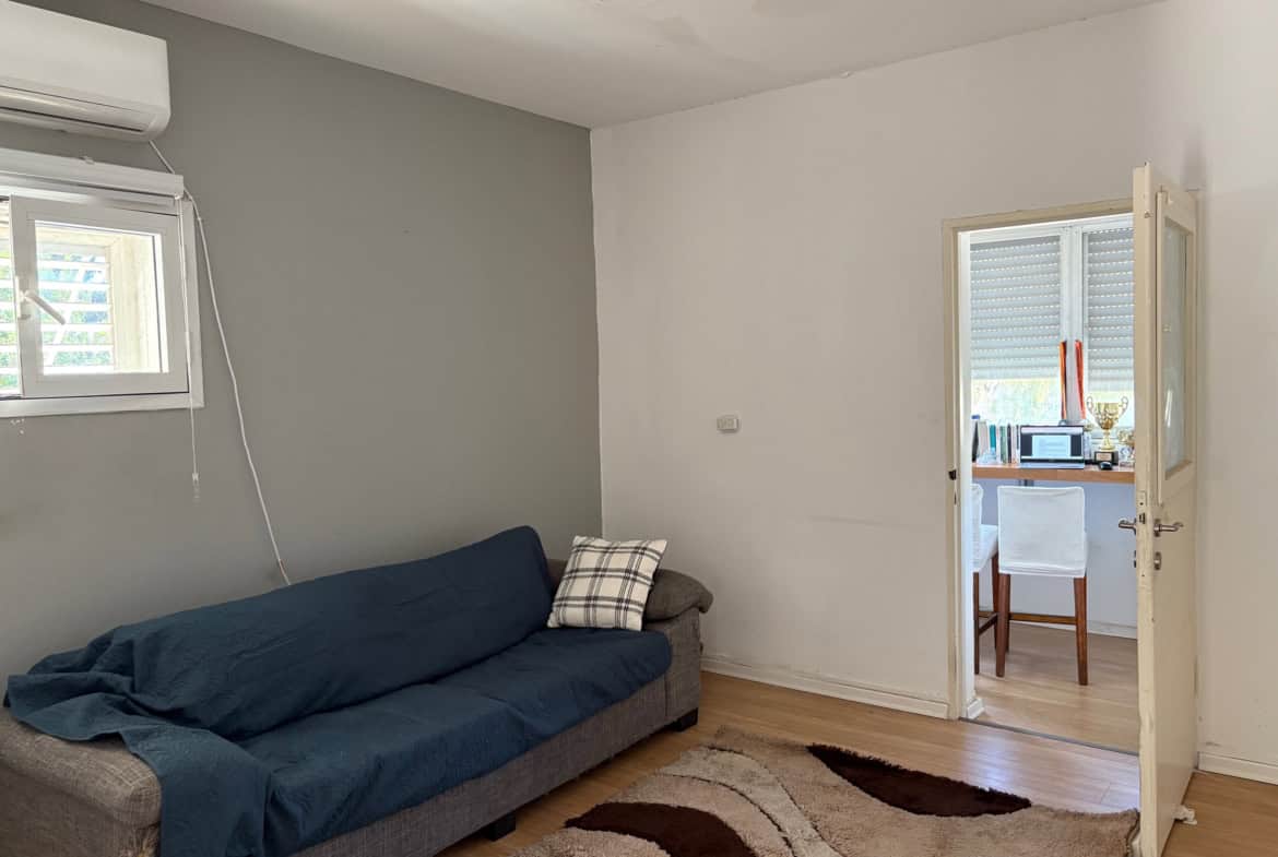 Neve Shanan 2br with yard for sale - Nayot