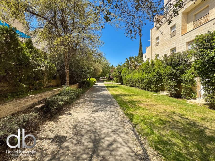 Ramat Beith Hakerem pictures