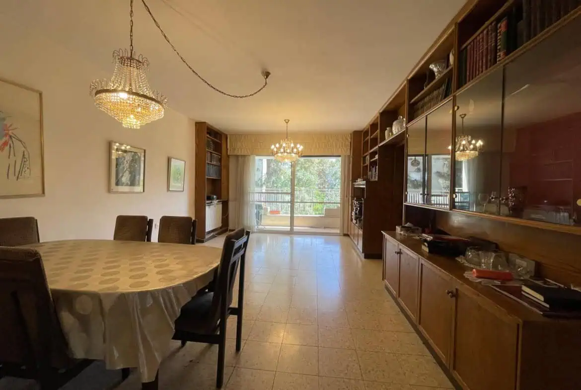 דירת 4 חדרים למכירה ברחוב עובדיה מברתנורא