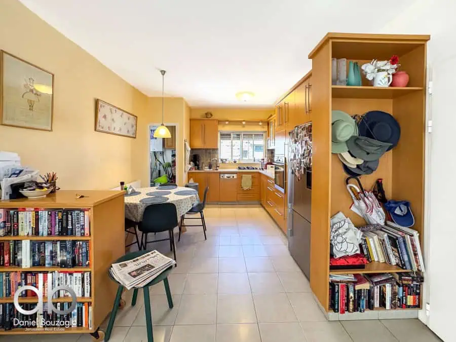 Hatibonim st Rechavia 3br duplex apt for sale