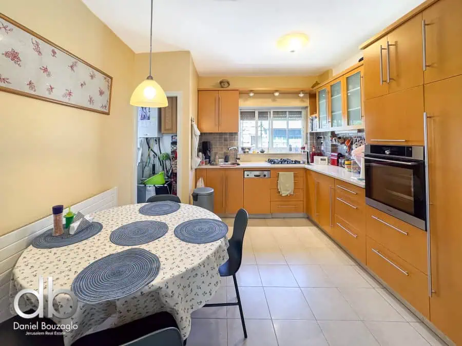 Hatibonim st Rechavia 3br duplex apt for sale