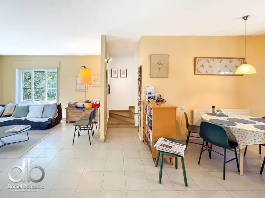 Hatibonim st Rechavia 3br duplex apt for sale