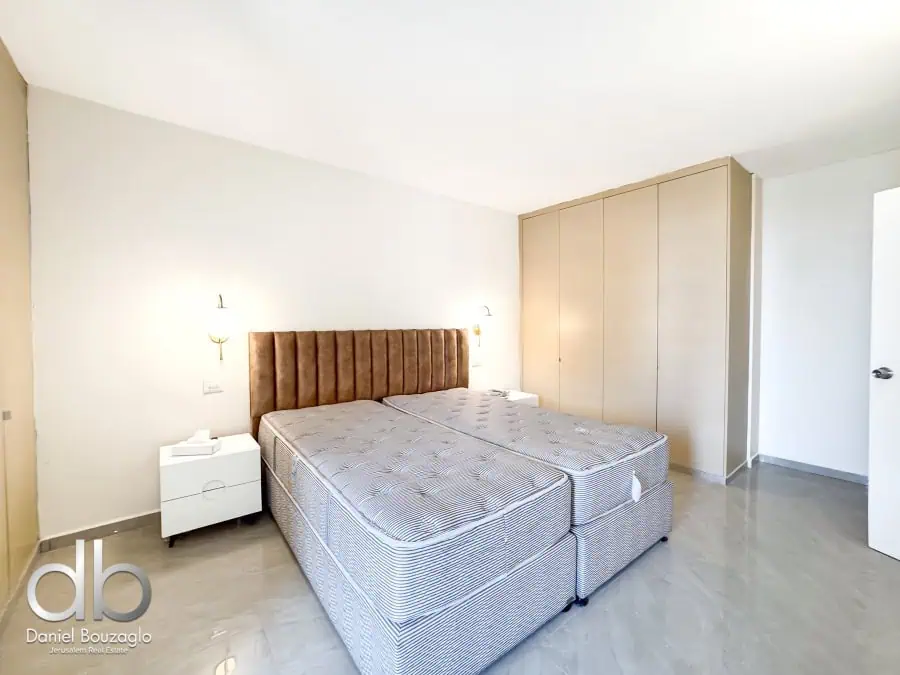 Leonardo hotel Jerusalem 3br B side apt for sale