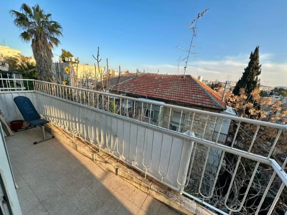 דירת 3 חדרים למכירה רחוב הפורצים קטמון הישנה