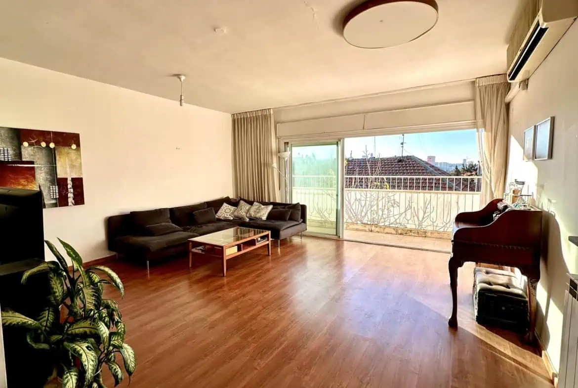 דירת 3 חדרים למכירה רחוב הפורצים קטמון הישנה