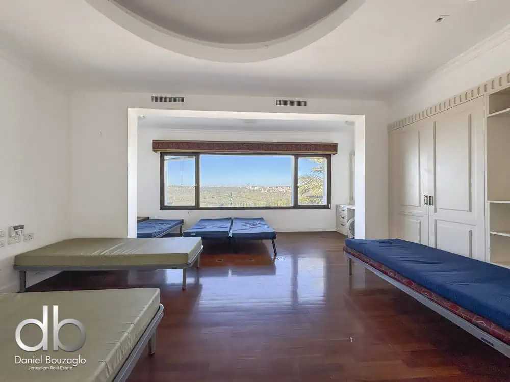 Ein Karem villa with pool for sale