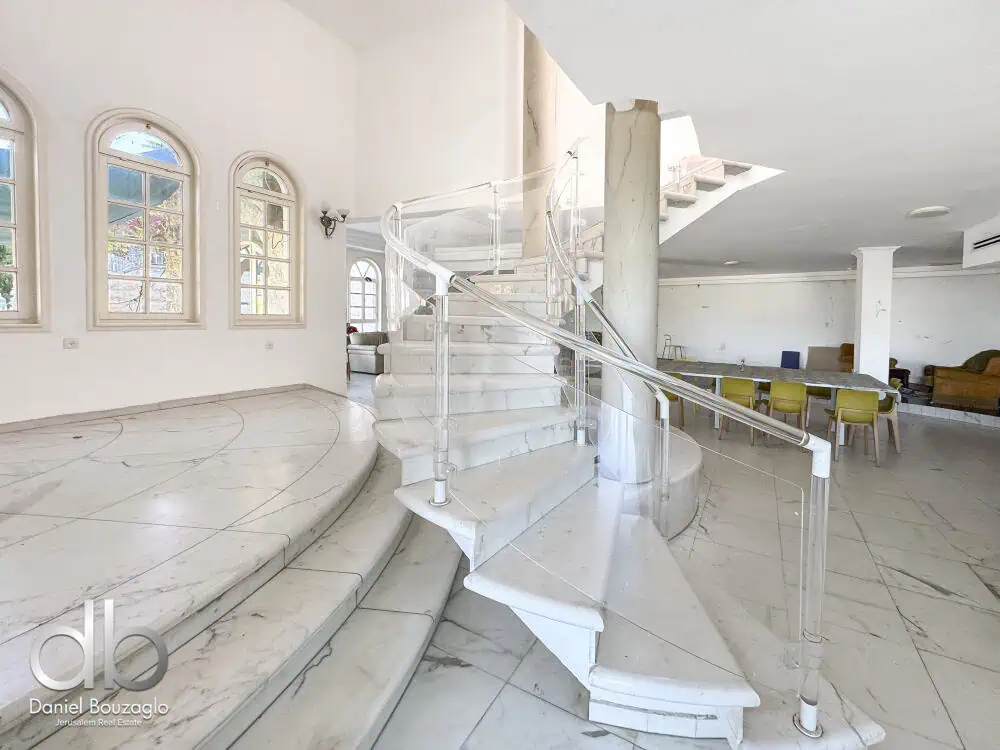 Ein Karem villa with pool for sale