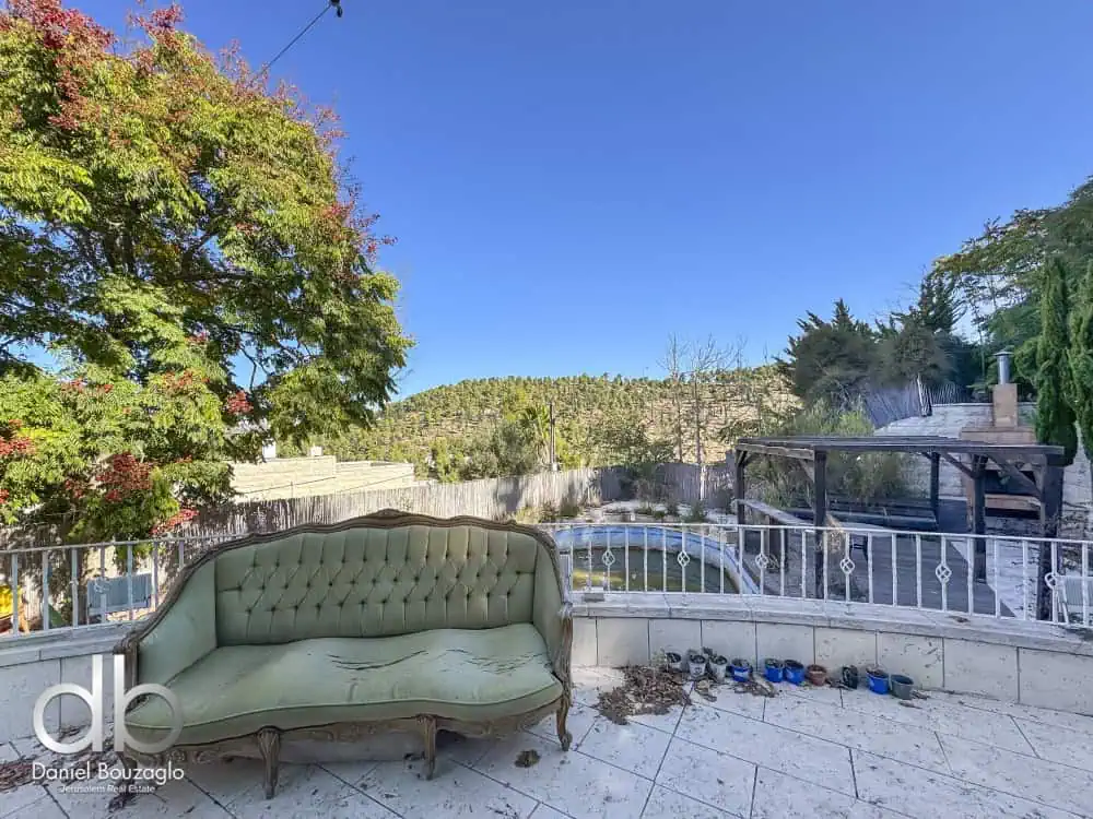 Ein Karem villa with pool for sale