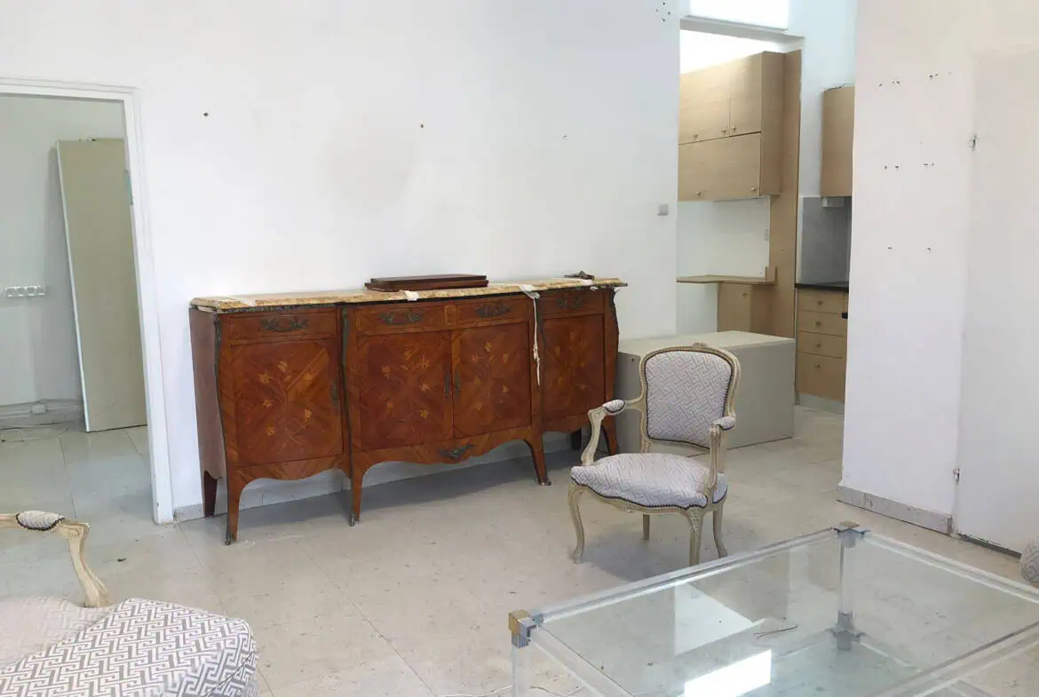 Ben Yefunne Baka 2br garden apt rental