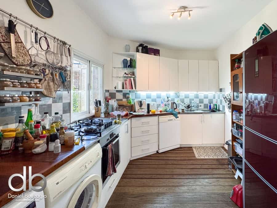 Caspi street rental with open view