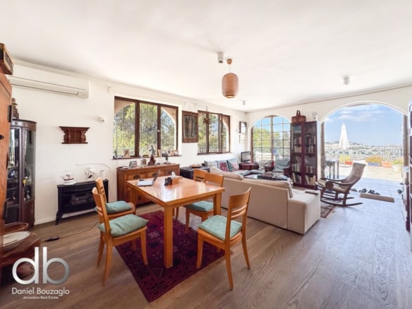 Caspi street rental with open view