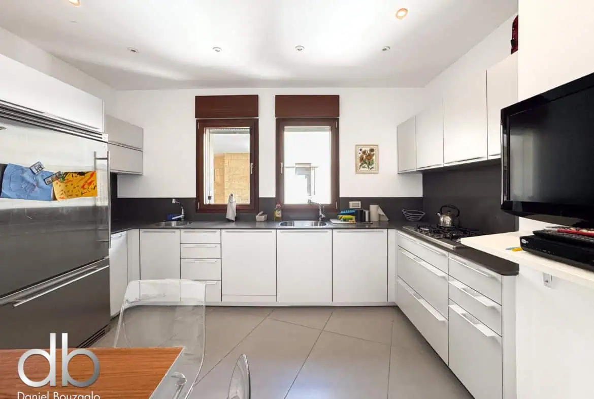 David Crown 25br furnished rental Jerusalem 4