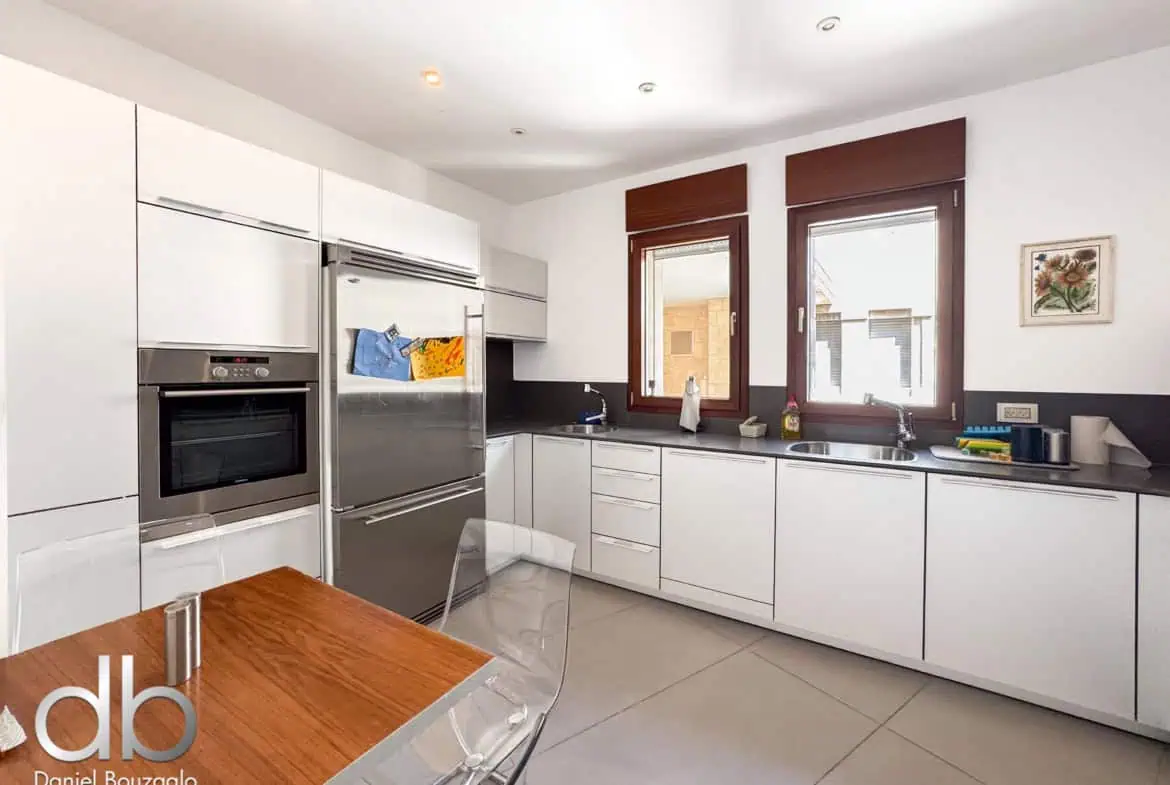 David Crown 25br furnished rental Jerusalem 5