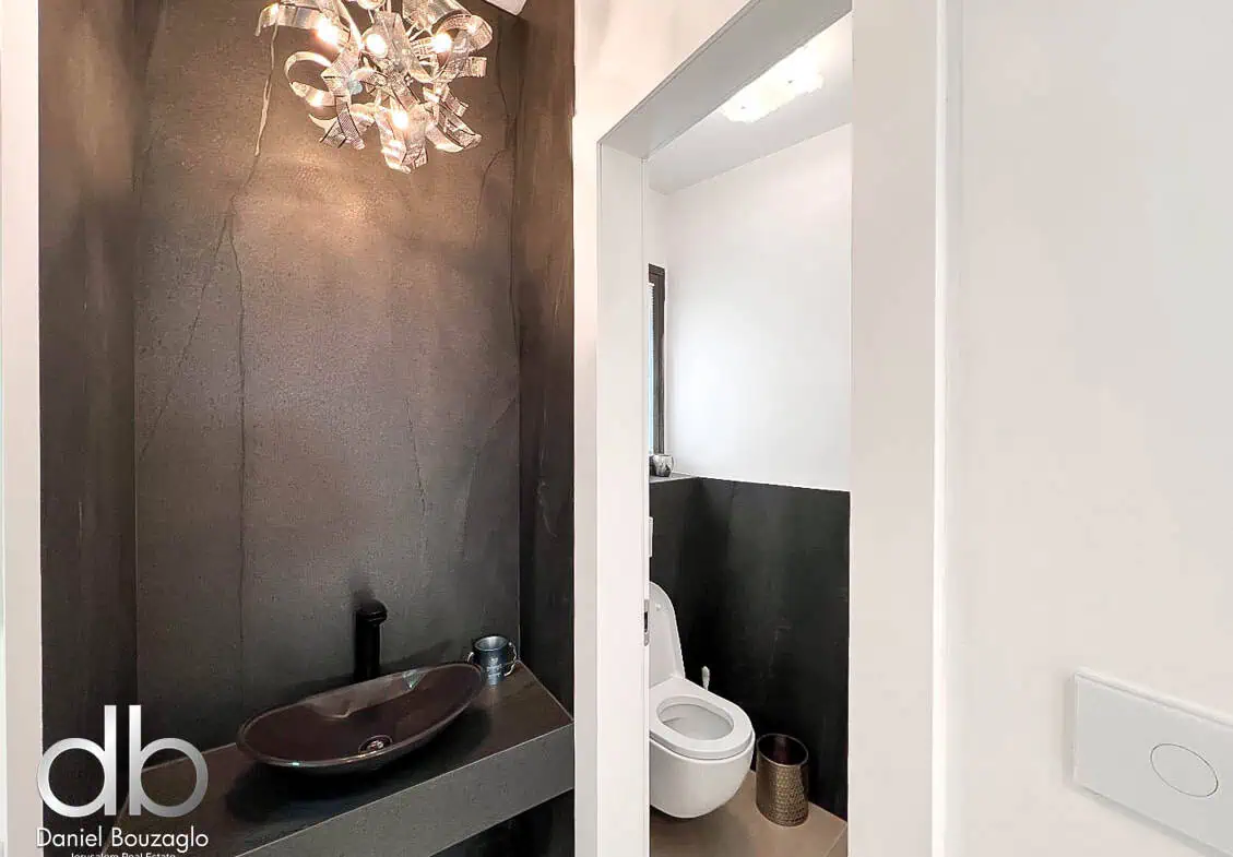 Penthouse in Talbieh with open view 12