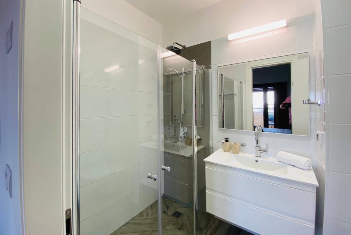 חצר הנביאים מונבז 3 דירת 4 חדרים מרוהטת להשכרה