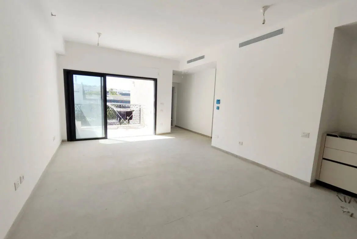 להשכרה דירת 4 חדרים במקור חיים בבניין חדש