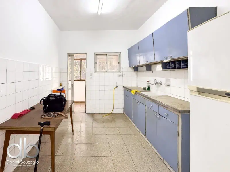 למכירה ברחוב טשרנחובסקי 35חדרים עם חניה ירושלים