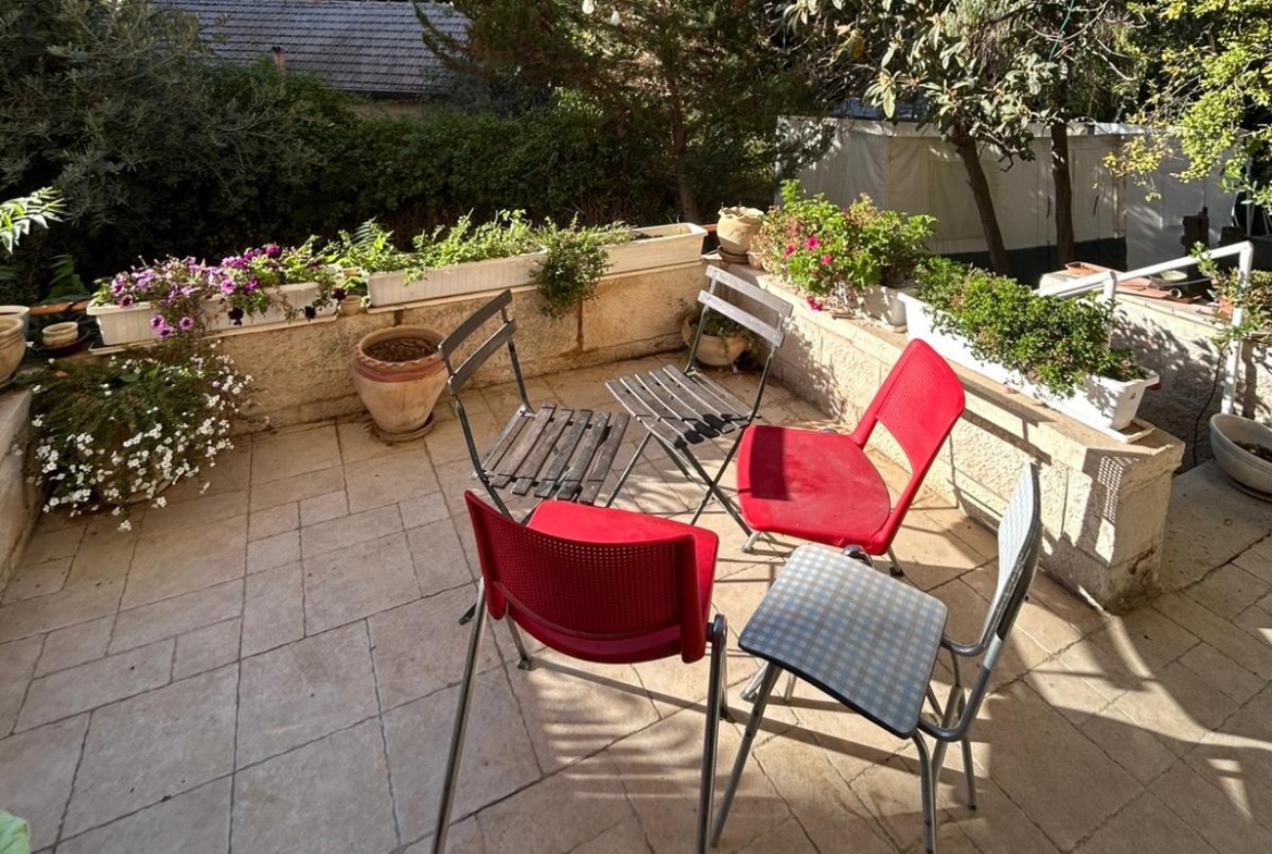 Hamagid Arab house garden apt for sale 91