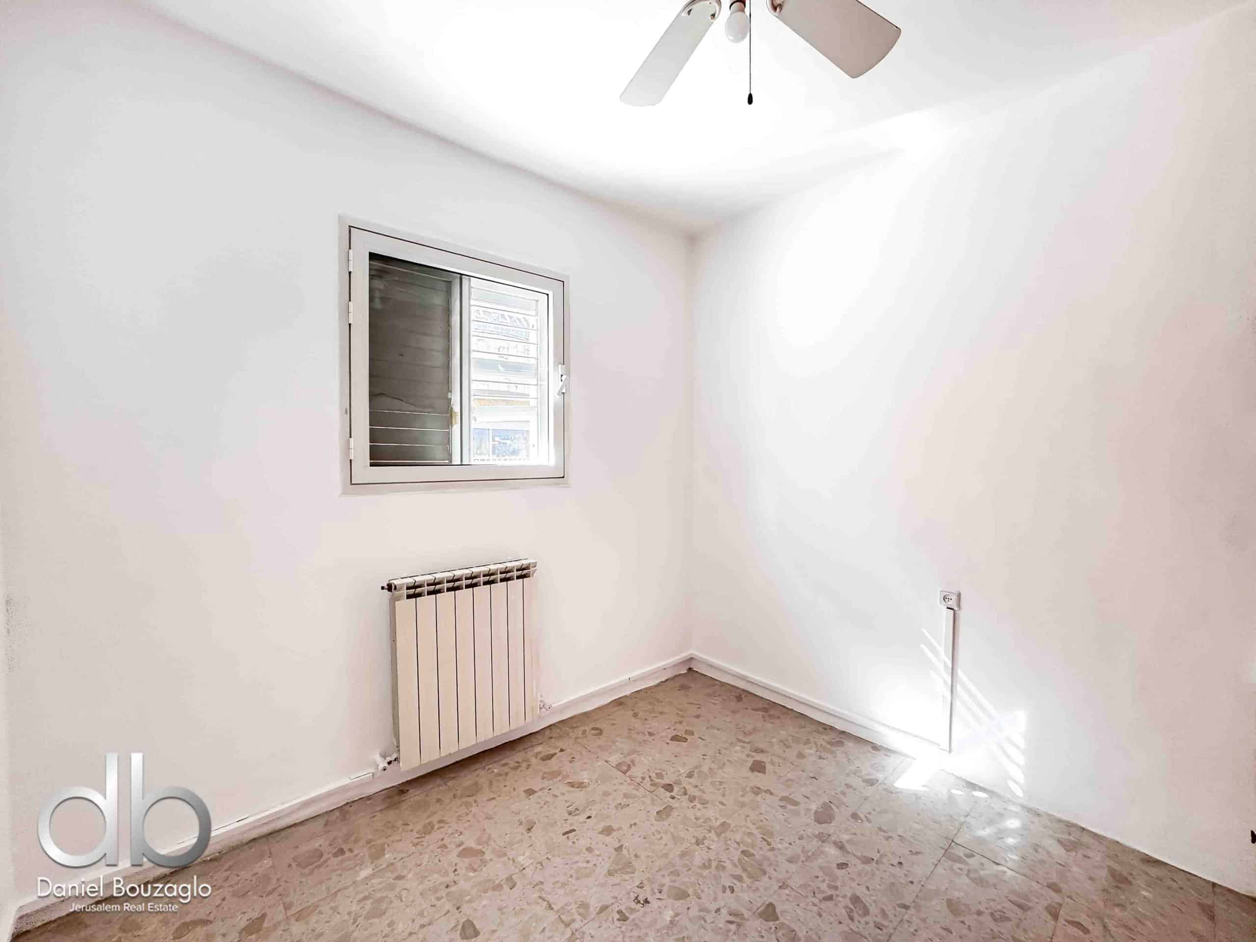 Mekor chaim 4br resale apartment