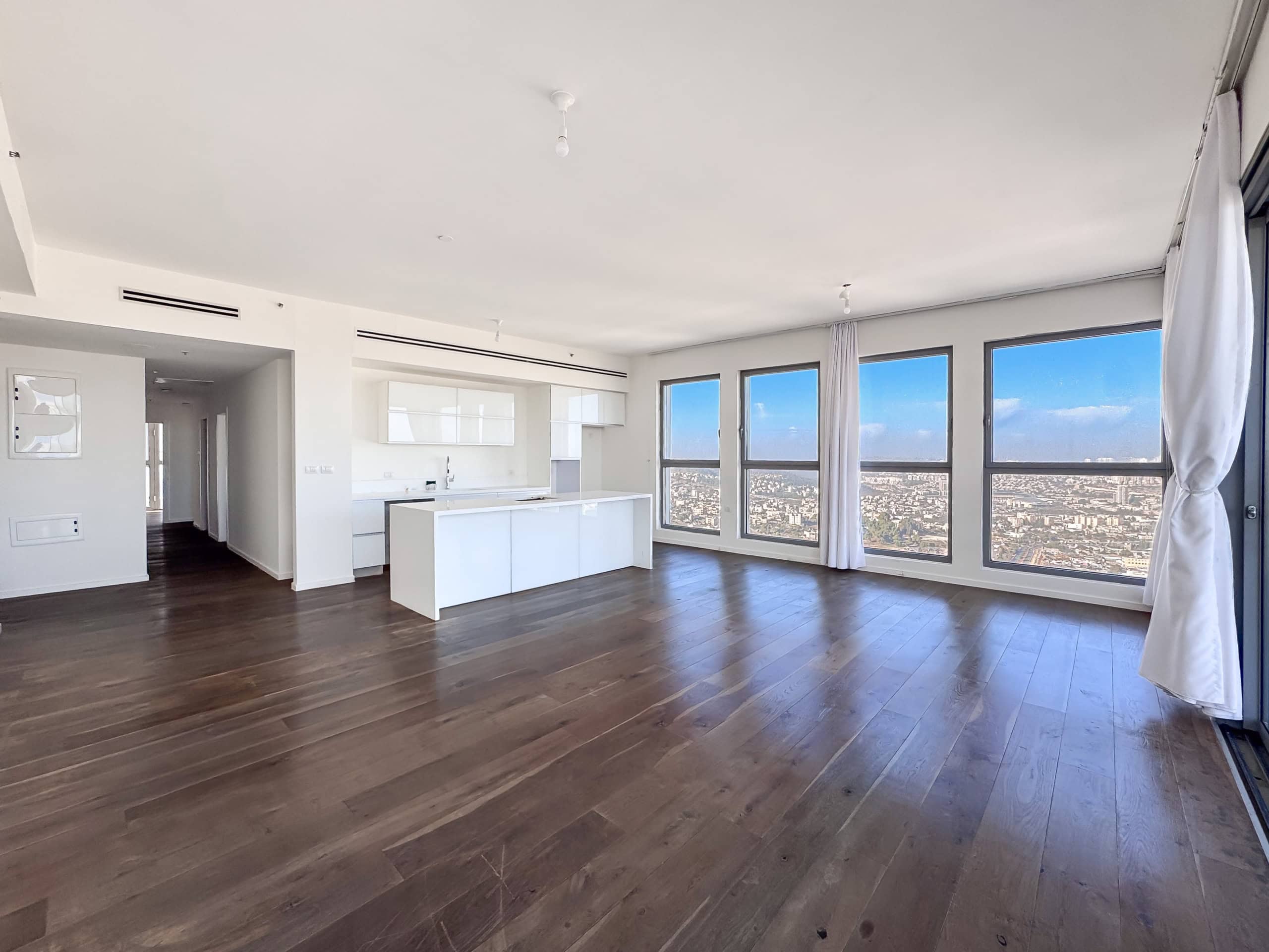 Sophisticated  Mini penthouse with great views from all exposures Arnona