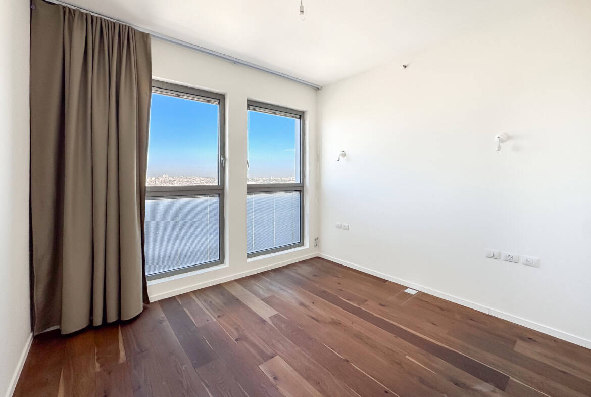 Sophisticated  Mini penthouse with great views from all exposures Arnona