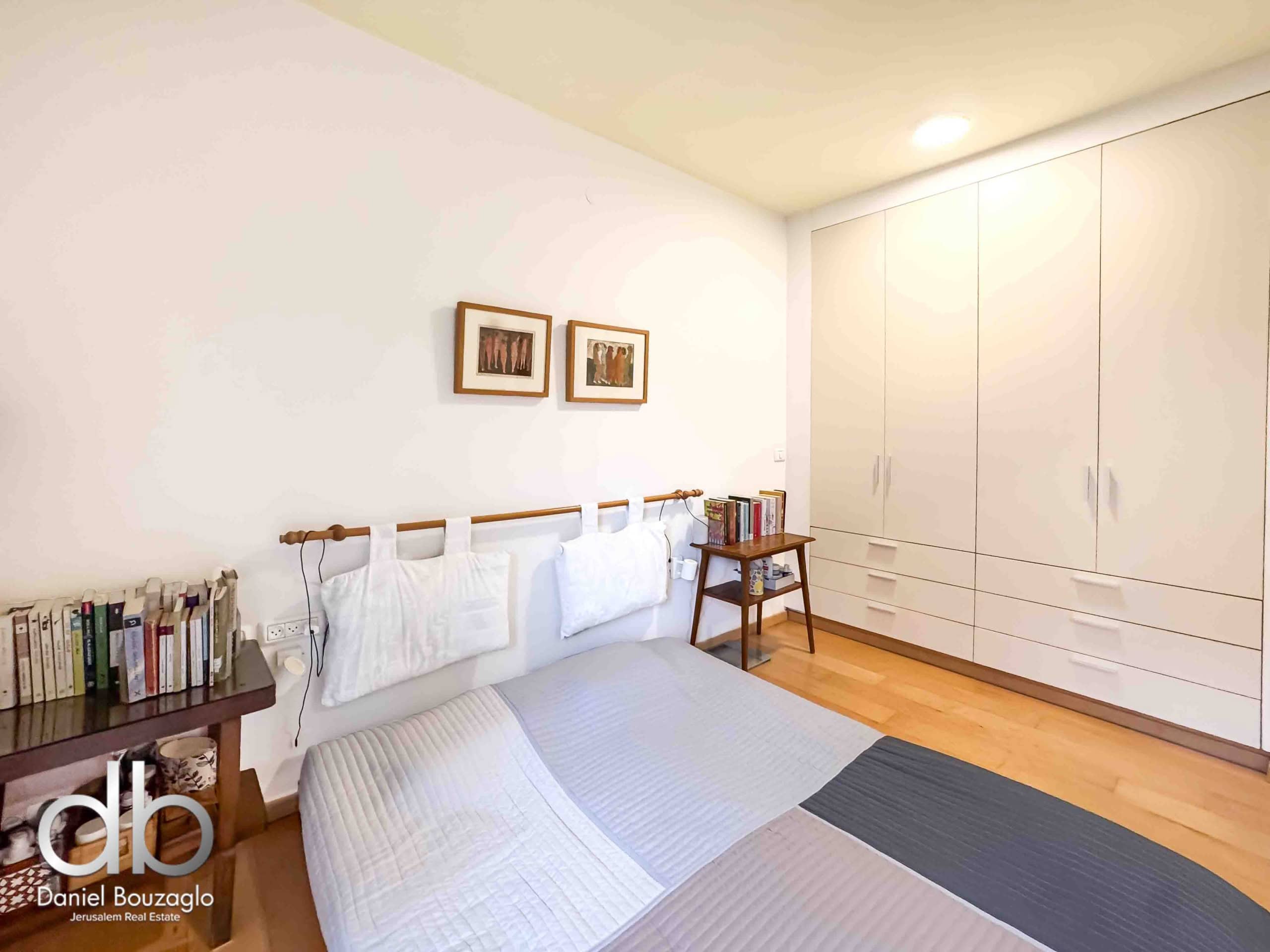 Old Katamon Garden duplex – Dostai street 15