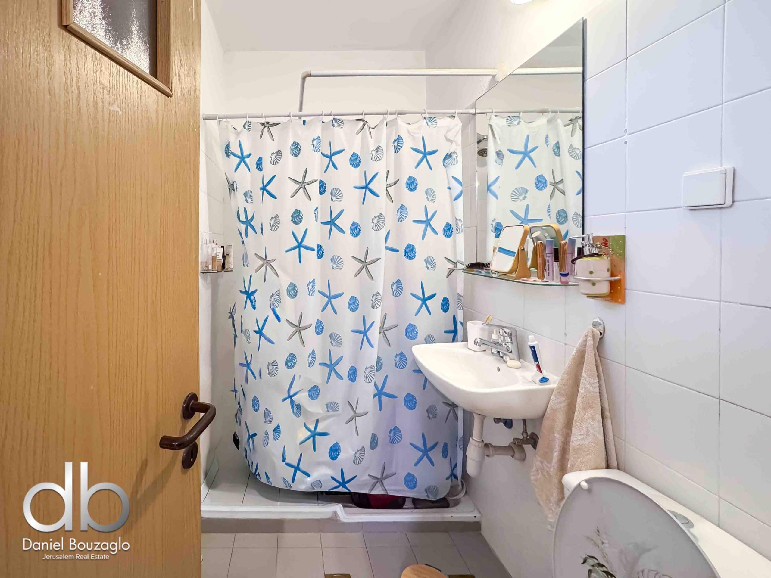 דירת 3 חדרים למכירה רחוב משה קול רמת בית הכרם 10