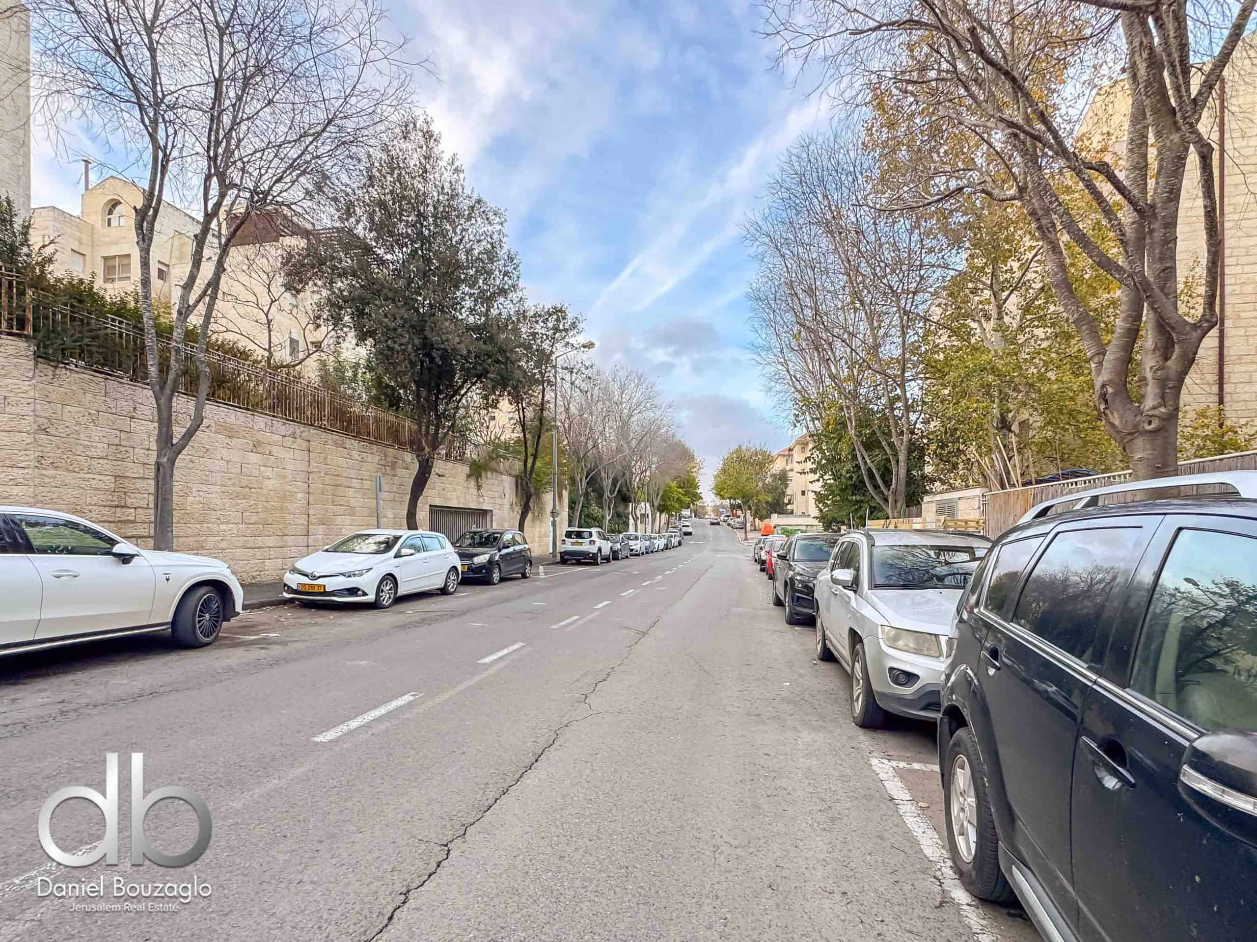 דירת 3 חדרים למכירה רחוב משה קול רמת בית הכרם 3