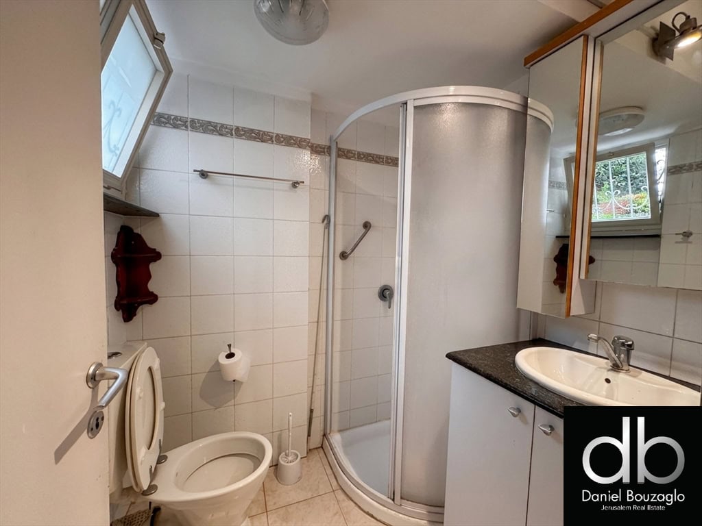 Spacious 2 Bedroom Apartment for Rent in the Heart of Rehavia