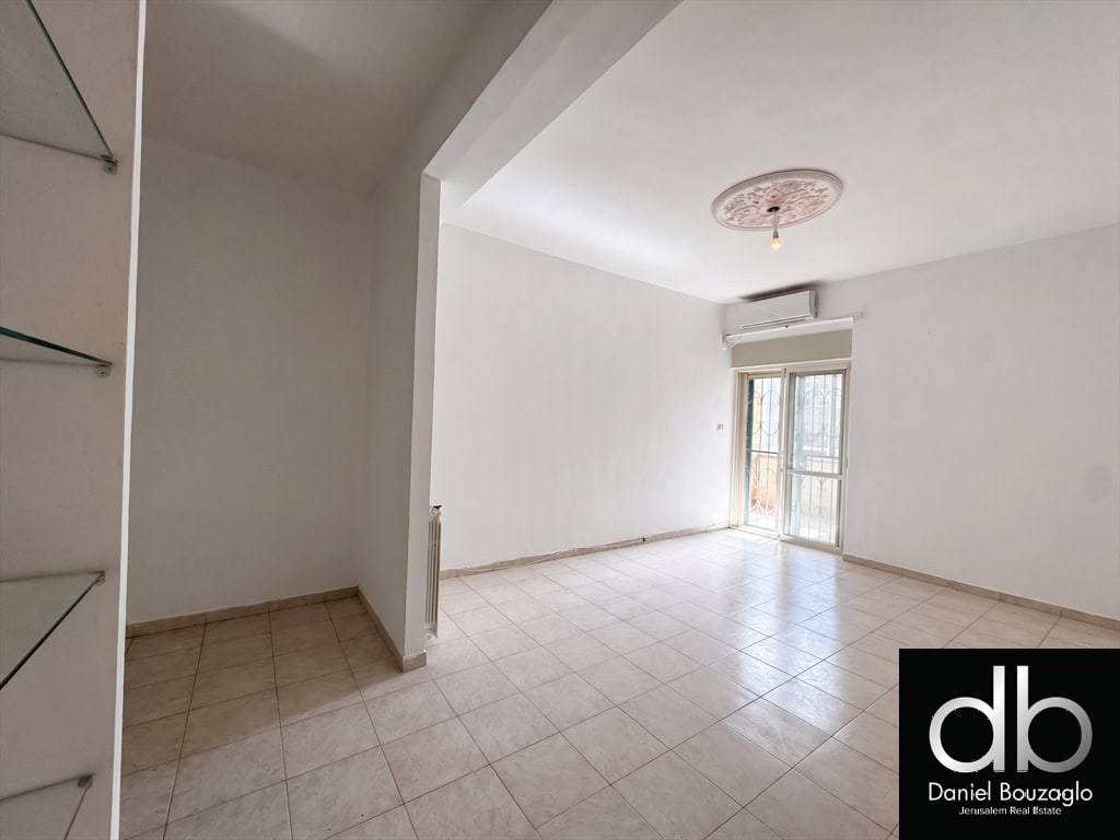 Spacious 2 Bedroom Apartment for Rent in the Heart of Rehavia