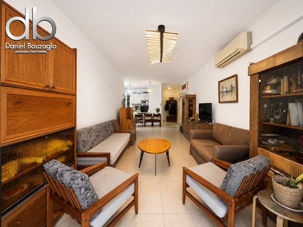 Rare 6 rooms Garden Apartment for Sale in Ramat Beit Hakerem 