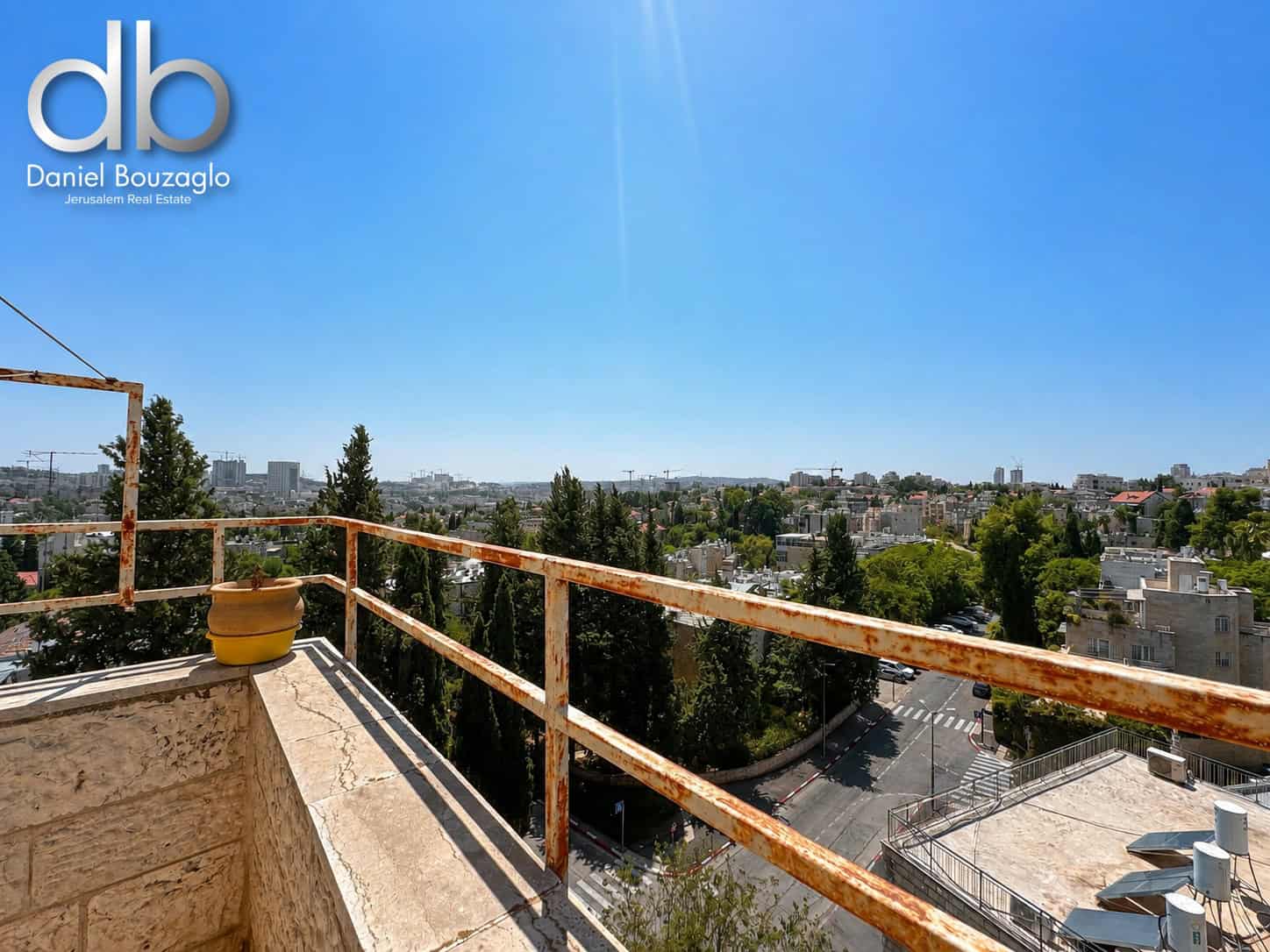 On the Border of Old Katamon & Talbiya – TopFloor Apartment with Open Views