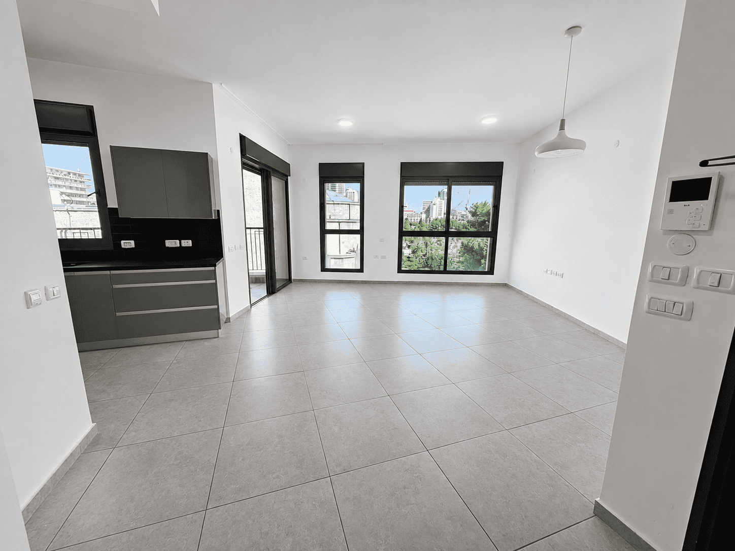 Lincoln Street – Brand-New 2-Bedroom Apartment with Open Jerusalem Views