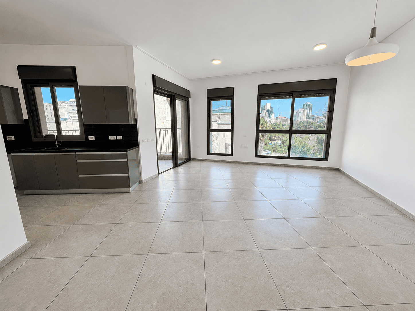 Lincoln Street – Brand-New 2-Bedroom Apartment with Open Jerusalem Views