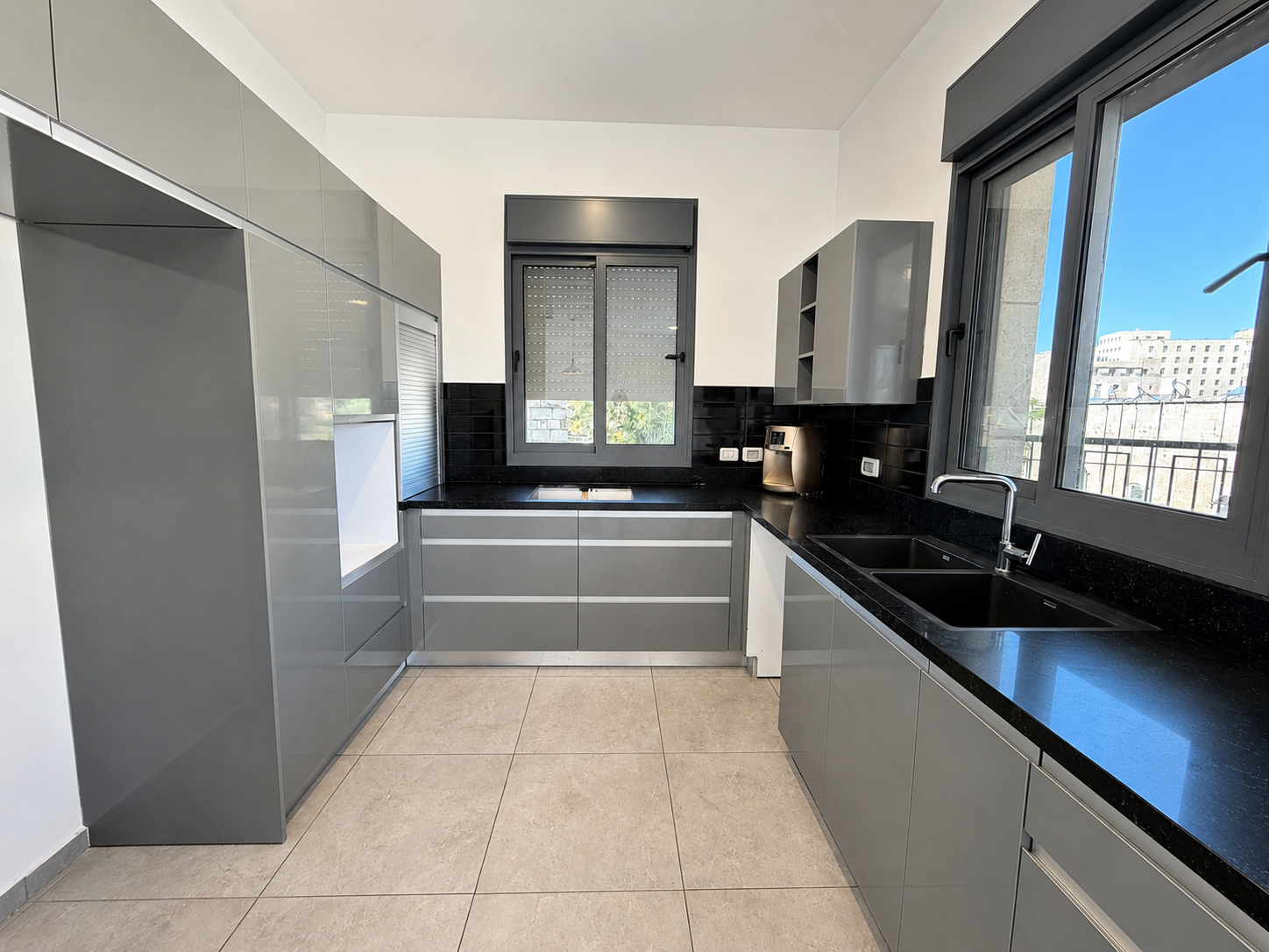 Lincoln Street – Brand-New 2-Bedroom Apartment with Open Jerusalem Views