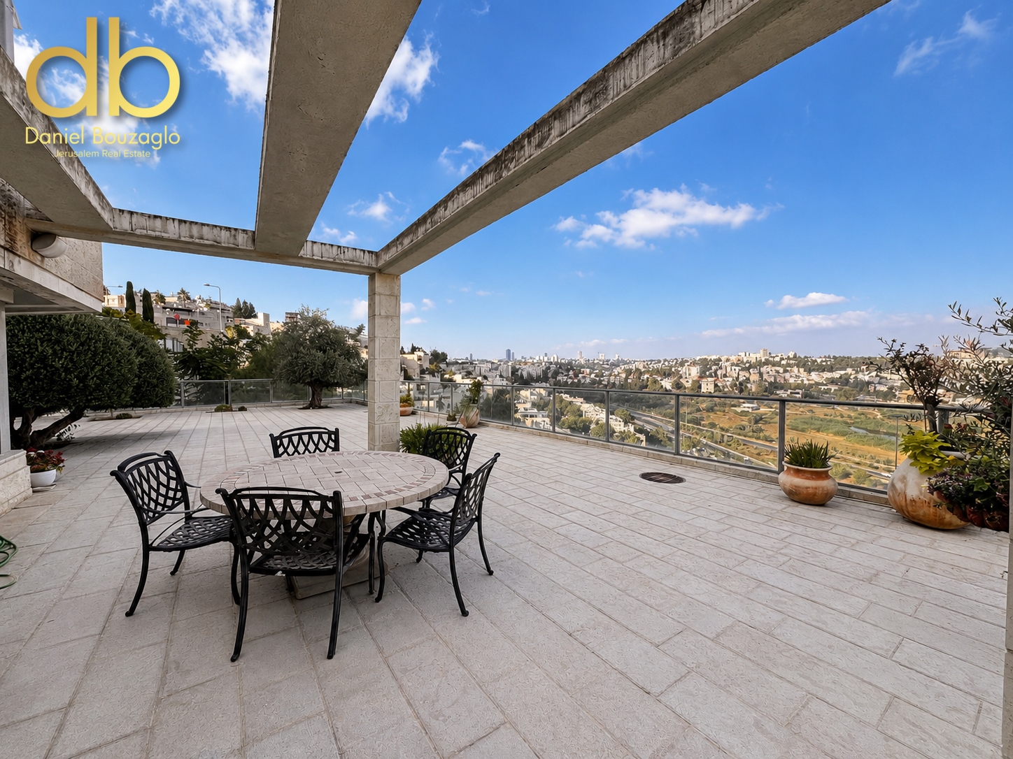 Exceptional Garden Apartment  – 360 SqM. Private Garden with Open Views