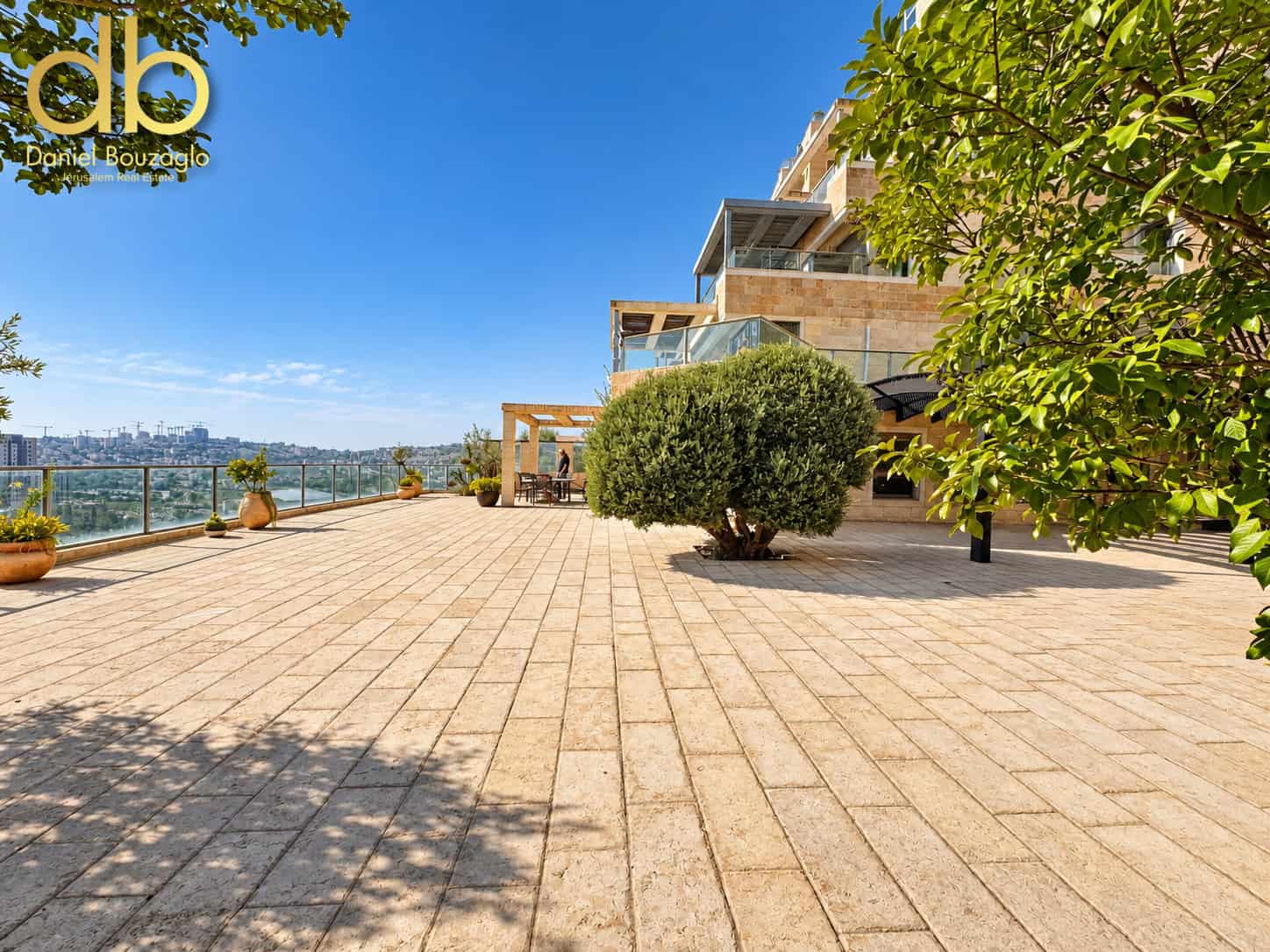 Exceptional Garden Apartment  – 360 SqM. Private Garden with Open Views