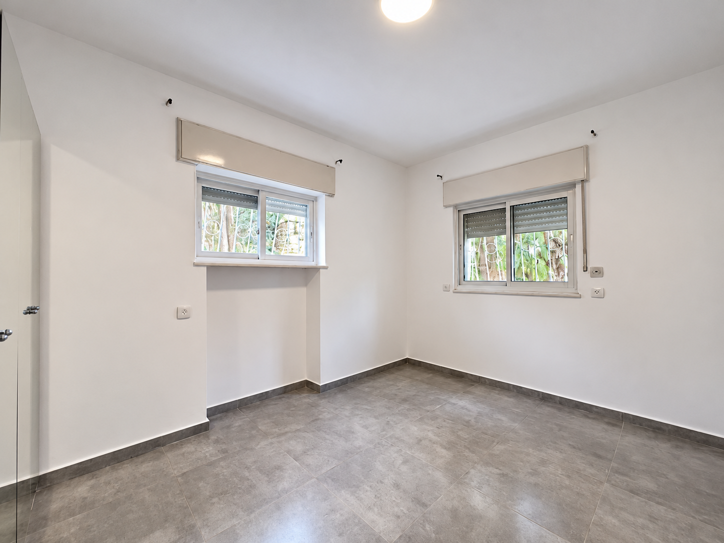 FOR SALE | OLD ARNONA – SOUGHT-AFTER GILADI STREET, JERUSALEM