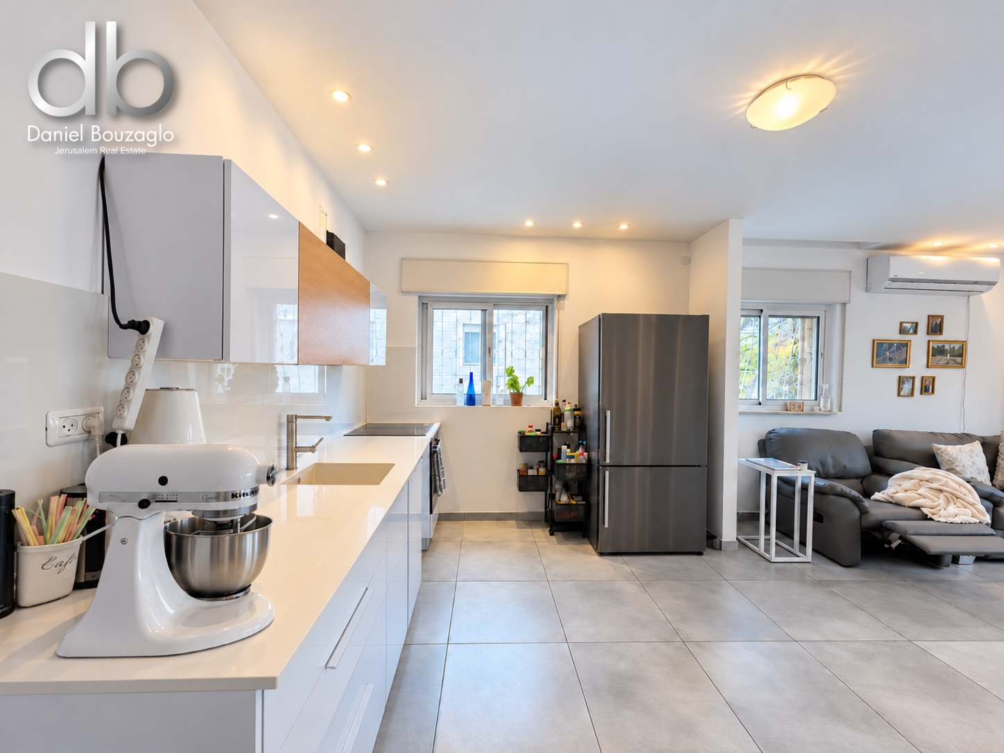 FOR SALE | OLD ARNONA – SOUGHT-AFTER GILADI STREET, JERUSALEM